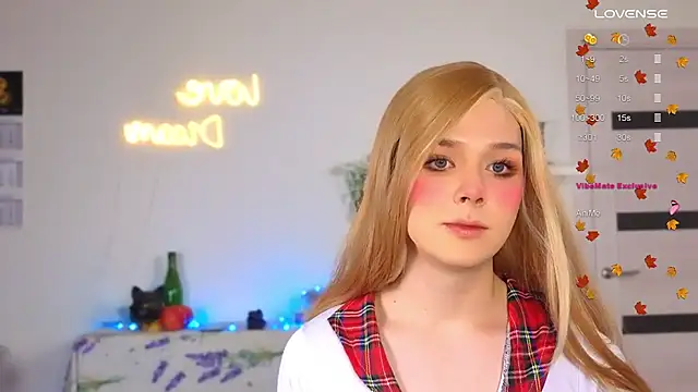 Snapshot of _yourFoxy_ chatting on 10-30-25, 02:18  yourFoxy  online show from 10-30-25, 02:18