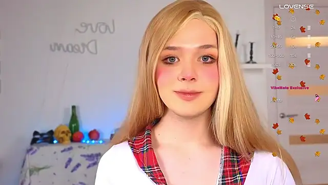 Snapshot of _yourFoxy_ chatting on 10-31-25, 03:24  yourFoxy  online show from 10-31-25, 03:24