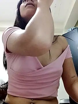 Salomecam30 online show from 12-30-24, 12:11