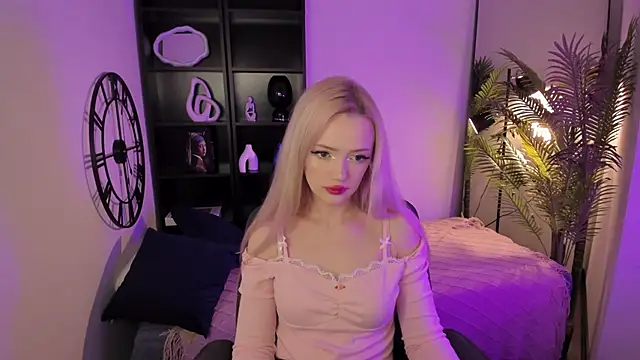 EmilyAir online show from 09-26-25, 07:51