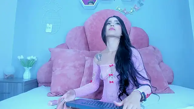 StefanyWilliams  online show from 02-27-25, 04:31