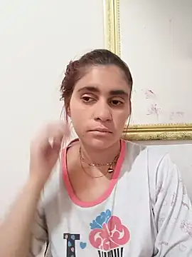 Snapshot of Scarlett-Leh chatting on 03-09-25, 05:28 Scarlett-Leh online show from 03-09-25, 05:28