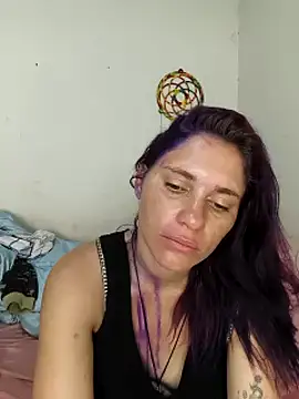 Snapshot of Scarlett-Leh chatting on 09-16-25, 03:24 Scarlett-Leh online show from 09-16-25, 03:24