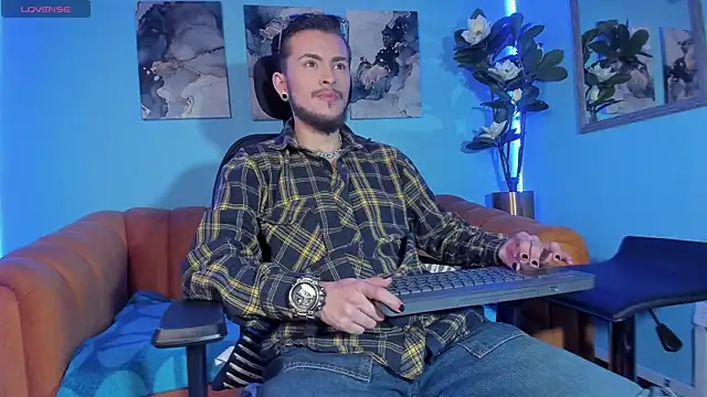  hairybeard  online show from 09-13-25, 06:35