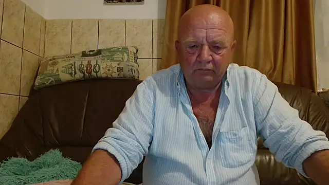 fullballs6 online show from 09-10-25, 02:11