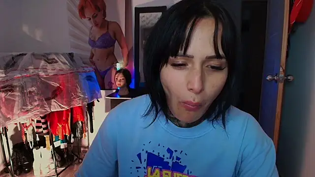 Snapshot of TinnaDawsom chatting on 02-05-26, 02:05 TinnaDawsom online show from 02-05-26, 02:05