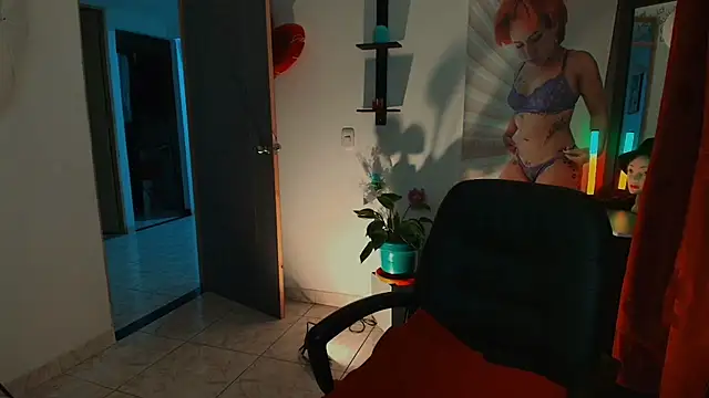 Snapshot of TinnaDawsom chatting on 03-17-26, 01:32 TinnaDawsom online show from 03-17-26, 01:32