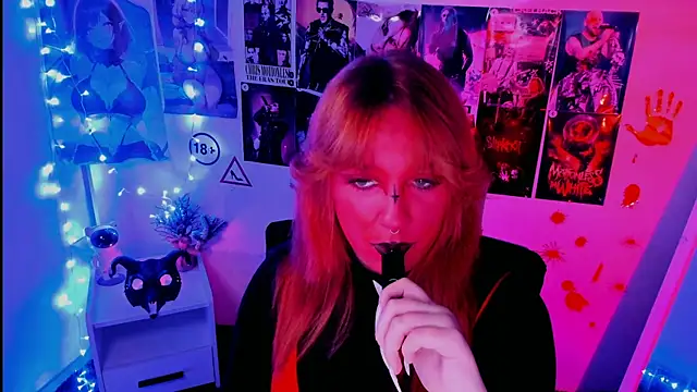 Snapshot of Rudy_02 chatting on 10-27-25, 08:13 Rudy 02 online show from 10-27-25, 08:13