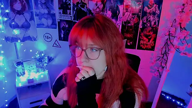 Snapshot of Rudy_02 chatting on 11-14-25, 10:07 Rudy 02 online show from 11-14-25, 10:07