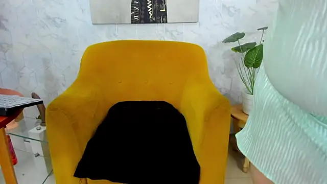 MirandaRossi online show from 12-27-24, 08:45