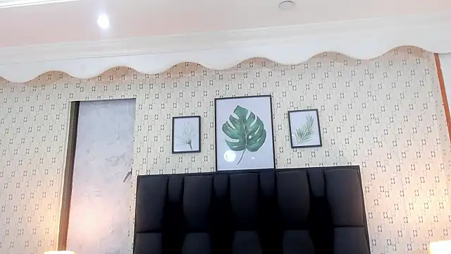 MirandaRossi online show from 02-04-25, 03:00