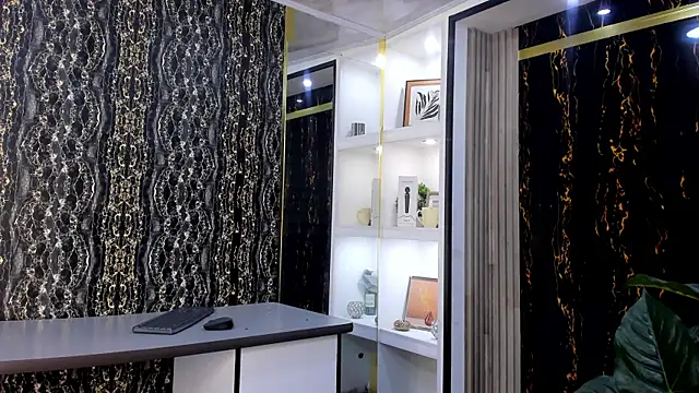 MirandaRossi online show from 10-01-25, 02:50