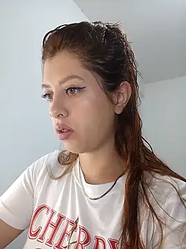 Snapshot of nix_white chatting on 02-21-25, 12:38 nix white online show from 02-21-25, 12:38