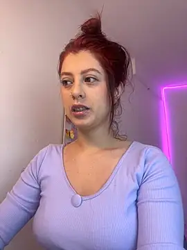 Snapshot of nix_white chatting on 10-16-25, 01:23 nix white online show from 10-16-25, 01:23