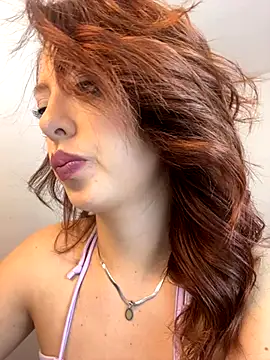 Snapshot of nix_white chatting on 11-30-25, 08:35 nix white online show from 11-30-25, 08:35