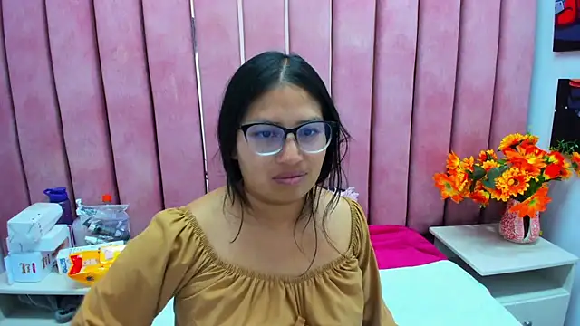 Miaa Smiith  online show from 11-14-25, 02:54