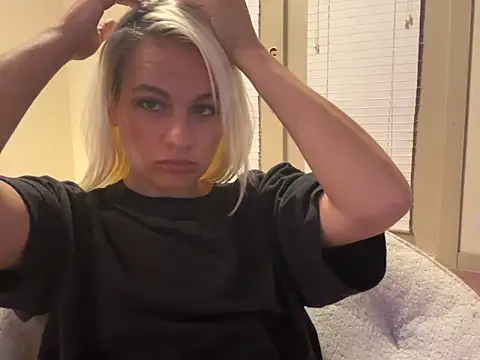 girlfriendmissy online show from 02-27-25, 02:32