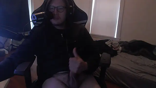 Snapshot of chicostick413 chatting on 10-29-25, 05:14 chicostick413 online show from 10-29-25, 05:14