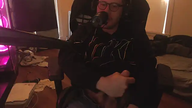 Snapshot of chicostick413 chatting on 11-02-25, 06:21 chicostick413 online show from 11-02-25, 06:21