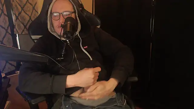 chicostick413 online show from 03-03-26, 01:28