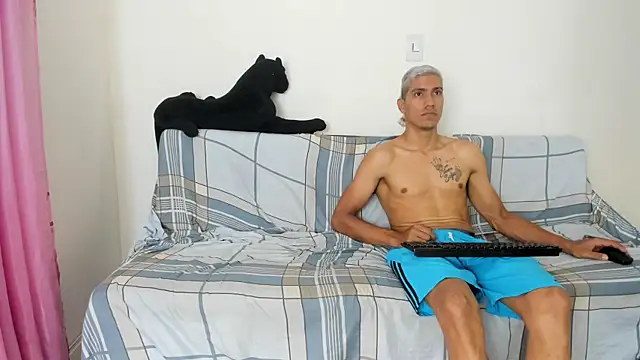 QuinnAndpuma1 online show from 03-09-25, 04:49
