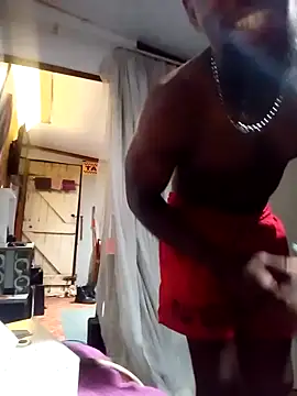 Chocolate factory man online show from 12-05-24, 08:44