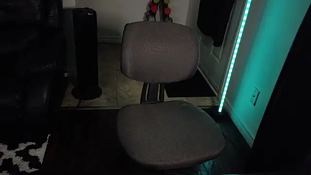 Thekodyy online show from 11-21-25, 01:15