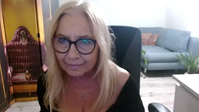 sofia xkiss online show from 10-26-25, 02:45