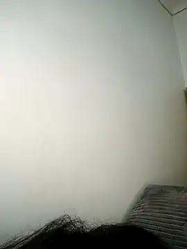 Snapshot of Shria107 chatting on 09-21-25, 08:32 Shria107 online show from 09-21-25, 08:32