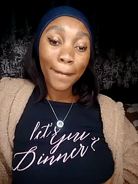 Snapshot of Shria107 chatting on 11-06-25, 11:04 Shria107 online show from 11-06-25, 11:04