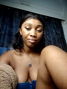 Snapshot of Shria107 chatting on 11-22-25, 03:27 Shria107 online show from 11-22-25, 03:27