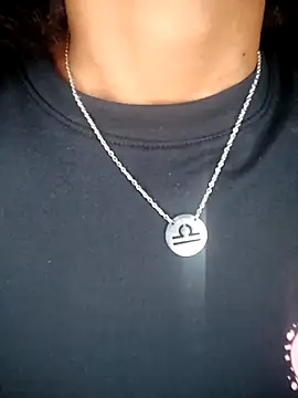 Snapshot of Shria107 chatting on 12-04-25, 10:40 Shria107 online show from 12-04-25, 10:40