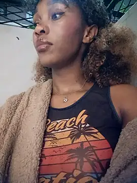 Snapshot of Shria107 chatting on 03-30-26, 10:33 Shria107 online show from 03-30-26, 10:33