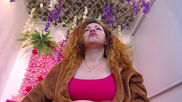 Snapshot of BLONDE_SEXYHOT chatting on 02-05-26, 09:58 BLONDE SEXYHOT online show from 02-05-26, 09:58