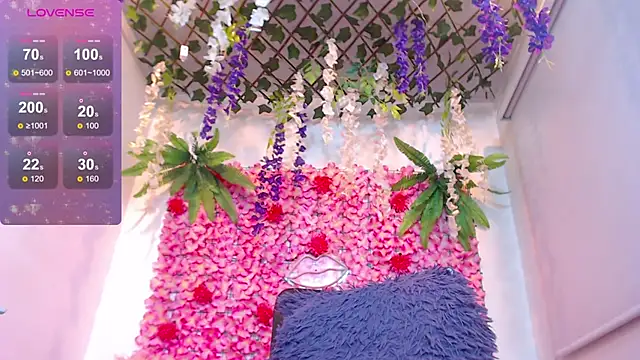 Snapshot of BLONDE_SEXYHOT chatting on 02-07-26, 11:14 BLONDE SEXYHOT online show from 02-07-26, 11:14