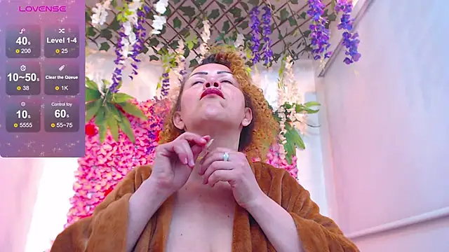 Snapshot of BLONDE_SEXYHOT chatting on 02-09-26, 01:04 BLONDE SEXYHOT online show from 02-09-26, 01:04