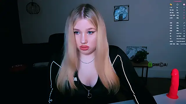 juli kisss online show from 01-04-25, 07:44