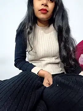 Snapshot of catreena chatting on 01-01-25, 09:31 catreena online show from 01-01-25, 09:31