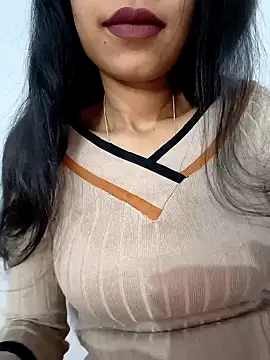 Snapshot of catreena chatting on 01-23-25, 07:51 catreena online show from 01-23-25, 07:51