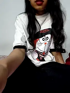 Snapshot of catreena chatting on 01-31-25, 06:47 catreena online show from 01-31-25, 06:47