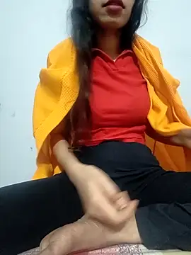 Snapshot of catreena chatting on 11-11-25, 07:03 catreena online show from 11-11-25, 07:03