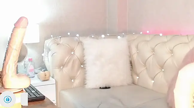 Barbie Fox online show from 03-10-25, 03:56