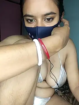 Snapshot of wild_bong_queen chatting on 12-13-24, 08:15 wild bong queen online show from 12-13-24, 08:15