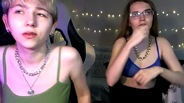 velvetvalkyries online show from 03-18-25, 06:04