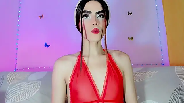 Snapshot of TatiGil chatting on 05-18-26, 07:20 TatiGil online show from 05-18-26, 07:20