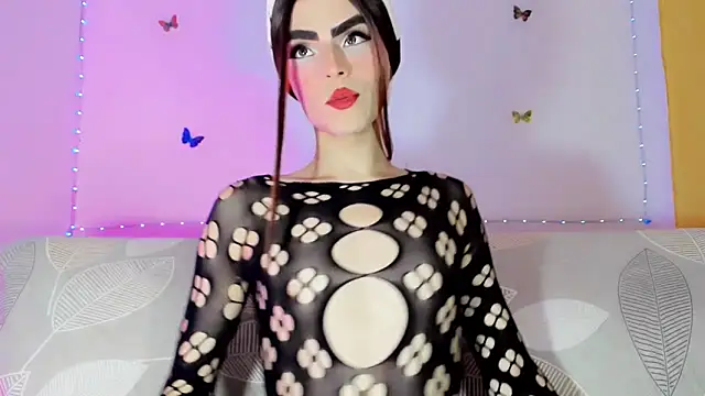Snapshot of TatiGil chatting on 05-19-26, 08:04 TatiGil online show from 05-19-26, 08:04