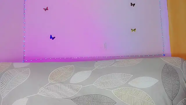 Snapshot of TatiGil chatting on 05-20-26, 07:42 TatiGil online show from 05-20-26, 07:42