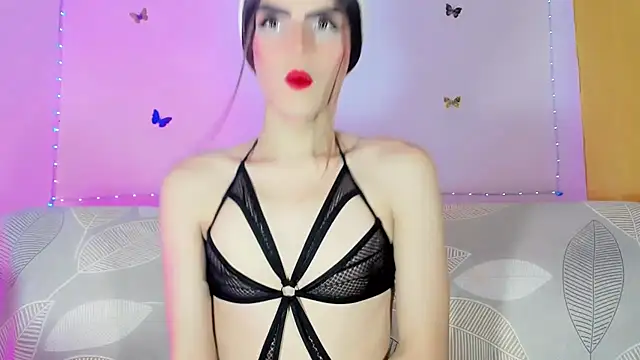 Snapshot of TatiGil chatting on 05-22-26, 07:41 TatiGil online show from 05-22-26, 07:41