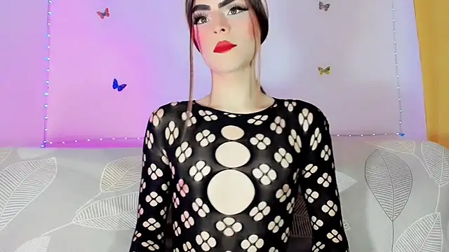 Snapshot of TatiGil chatting on 05-31-26, 06:20 TatiGil online show from 05-31-26, 06:20