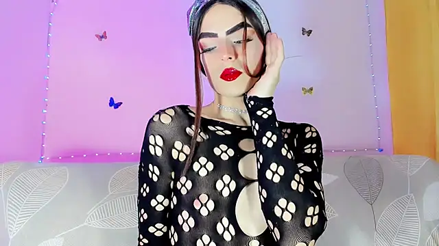 Snapshot of TatiGil chatting on 06-04-26, 08:15 TatiGil online show from 06-04-26, 08:15